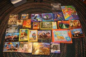 lot 87 image: Puzzle variety - kids and youth type, Dr. Seuss, Disney, Goosebumps, Cabbage Patch