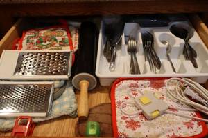 lot 123 image: Flatware with tray, rolling pin and hot pads