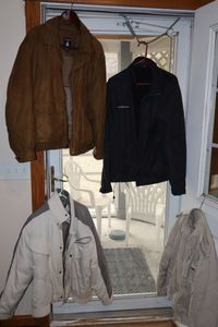 lot 193 image: Mens leather coat and jackets size L and XL