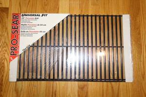 lot 196 image: Char-Broil Universal Fit 25 porcelain grid for grills