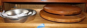 lot 130 image: Wood Lazy Susans, and 3-tier round cake pans