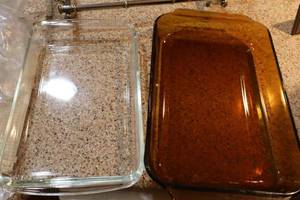 lot 139 image: Glass baking casserole dishes and caddies