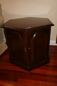 lot 10 image: Ethan Allen Vintage Hexagonal side table with front cabinet doors - 24wide x 22 tall