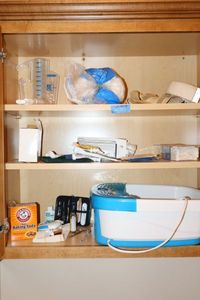 lot 233 image: Bathroom items with foot bath