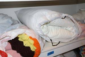 lot 236 image: Blankets and floor rug plus rug pad (matches lot 155)