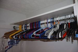 lot 256 image: Extra clothes hangers