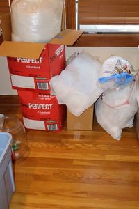 lot 271 image: Craft poly fil