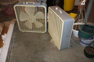 lot 316 image: 2 box fans
