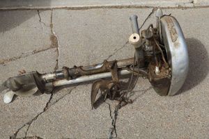lot 385 image: 3 HP Vintage gas powered boat motor as is