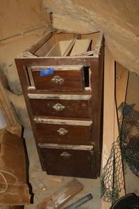 lot 389 image: Vintage wood cabinets (without countertop)