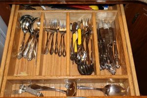 lot 121 image: Flatware