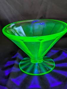 Vintage Federal Glass Uranium Sherbert Bowl and Uranium Juicer