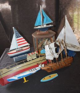 lot 36 image: Model Boats
