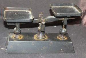lot 47 image: Antique style, Merchants Balance Scale Measuring Approximately 12 long.