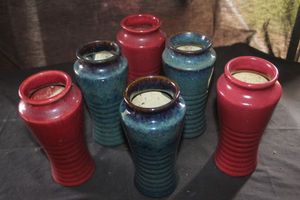 lot 50 image: Vintage Ribbed Ceramic Vases, showcasing Classic midi century Designs