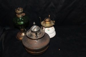 lot 108 image: Three Vintage Kerosene Oil Lamps
