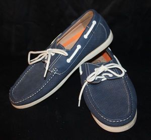 lot 149 image: Size 11 Phat Classic Navy Blue Shoes