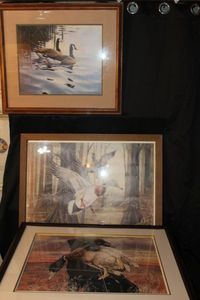 lot 161 image: Duck Themed wall Decorations