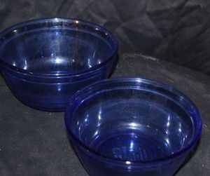 lot 166 image: vintage Anchor Hocking Ovenware Cobalt Blue Glass Mixing Bowls.&nbsp