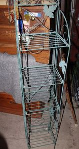 lot 172 image: Collapsable Wire Shelf