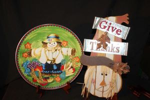 lot 194 image: Halloween decorations