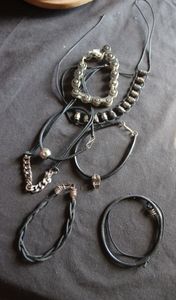 lot 262 image: Several Fashion Bracelets
