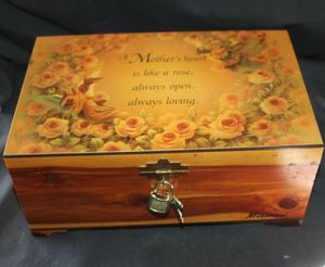 lot 259 image: Wooden Jewelry box and US Mail Uniform Patch