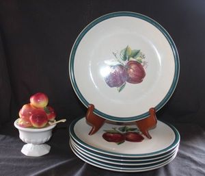lot 283 image: Six Casuals Collection Apples Plates by China Pearl and Capri by Arnat Fruit Bowl of apples with small serving spoon, Likely used for Jam or as a sugar bowl