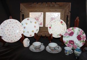 lot 289 image: Collection of Vintage floral Pattern Decor Items. See below for more details stands not included