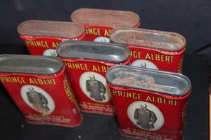 lot 314 image: Six Vintage Prince Albert crimp cut pipe and cigarette tobacco tins (empty)