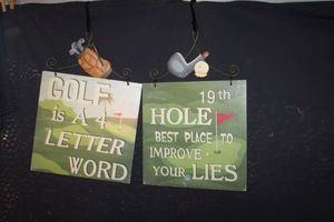 lot 336 image: Two funny golf Plaques&nbsp
