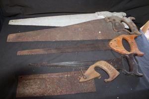 lot 354 image: Several VintageAntique hand saws