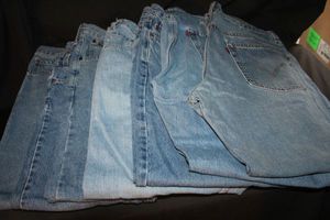 lot 26 image: Seven Pairs Regular Fit Levis 505 Blue Jeans, size 40W 30L