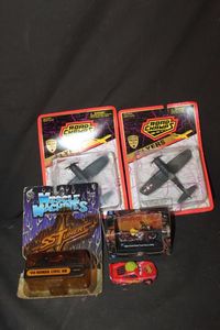lot 457 image: Collectable Toys, Most Still in Packages, See Photos
