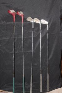 lot 490 image: Northwestern Golf Co. Golf Clubs as Shown