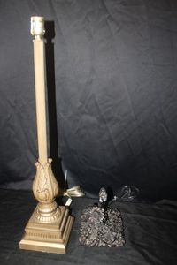 lot 525 image: Small Lamps without Shades