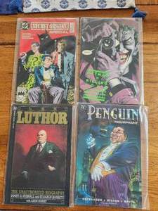 lot 21 image: Selection of vintage DC Comics - 1989 - Batman - Gotham Villains, Penguin, Joker, and Lex Luthor
