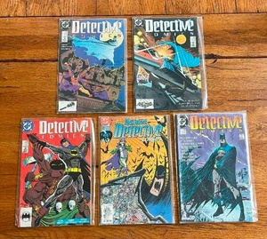 lot 135 image: Selection of vintage DC Comics - 1989 - Detective Comics - 600,601,602,603,617