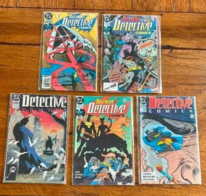 lot 137 image: Selection of vintage DC Comics - 1990 - Detective Comics - 610,611,612,613,616