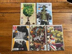 lot 195 image: Selection of vintage Marvel Comics - variety of Hulk comics -
