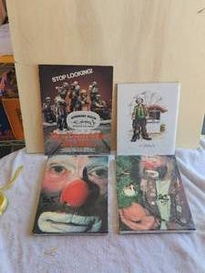 lot 90 image: Selection of EKJ collectibles - 2 pieces of collectible 8x10 artwork on canvas - Emmett Kelly Jr clown - hand signed
