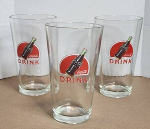 lot 92 image: Selection of vintage collectible coke glasses - lot of 3