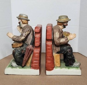lot 108 image: Vintage Emmett Kelly Jr Flambro Porcelain Clown Figurine - Weary Willie - bookends - hand signed