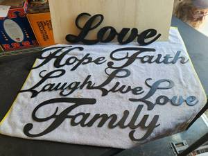 lot 120 image: Selection of metal inspirational words
