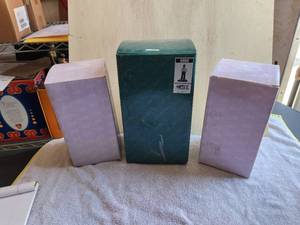 lot 140 image: Lot of 3 - Vintage collectible Emmett Kelly Jr. clown figurine - The Vigilante - Hand signed - in box and Music Boxes - Hand signed - in box