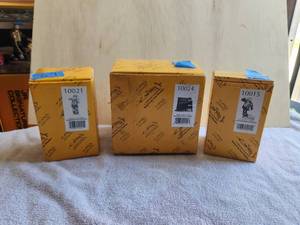 lot 144 image: Lot of 3 - Vintage collectible Emmett Kelly Jr. clown figurine - The Piano Player, Weary Willie playing Violin, and Mans Best Friend - Hand signed - in box