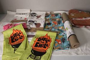 lot 56 image: New Kitchen Tea Towels , and others (10 items)