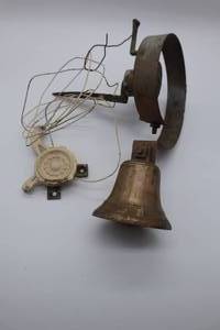 lot 93 image: 1800s Door Bell