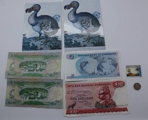 lot 107 image: Foreign Currency and Collectibles