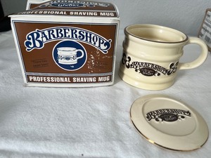 lot 119 image: Vintage Barbershop Shaver Mug with Lid